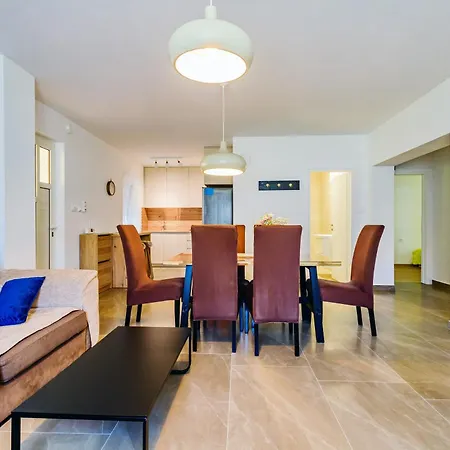 Tena Jadera Apartament *