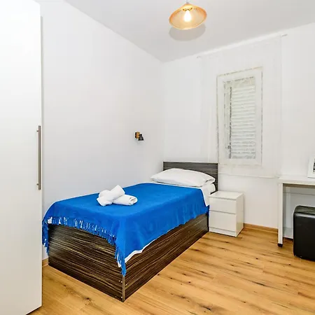Apartment Tena Jadera