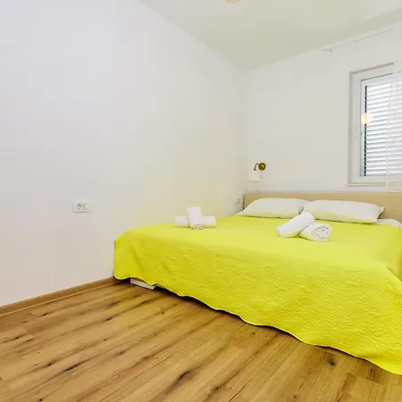 Apartment Tena Jadera